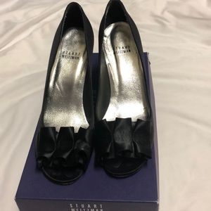 Stuart Weizman Black satin evening shoes